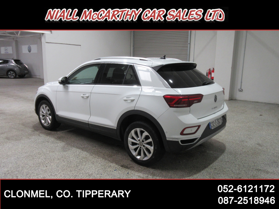 2023 Volkswagen T-Roc - image 7