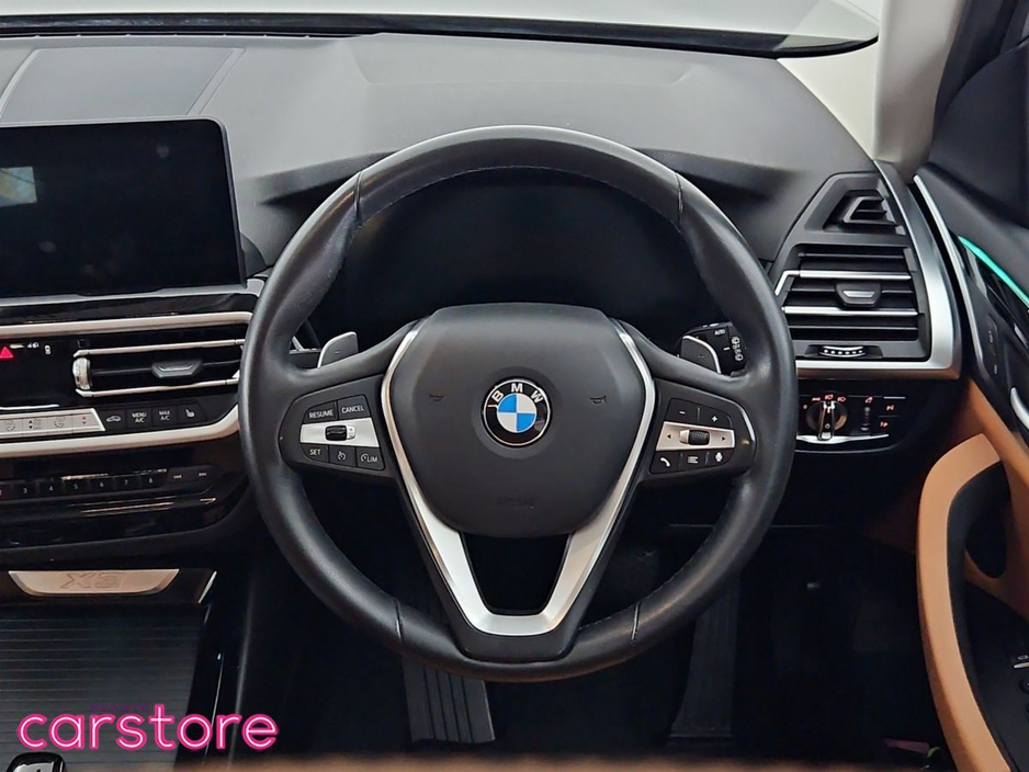 2022 BMW X3 - image 18