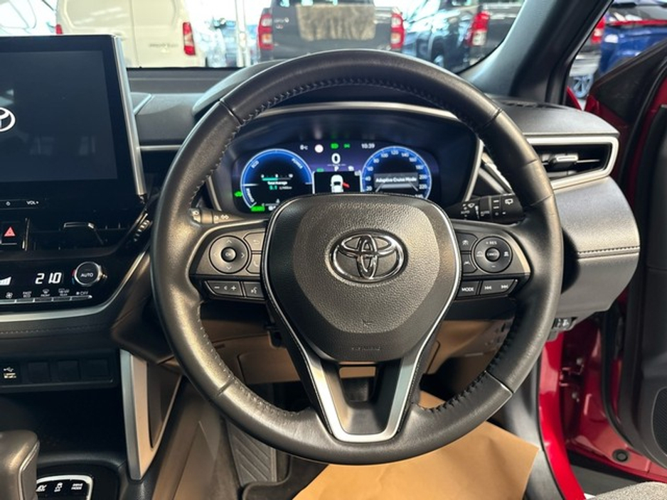 2024 Toyota Corolla Cross - image 9