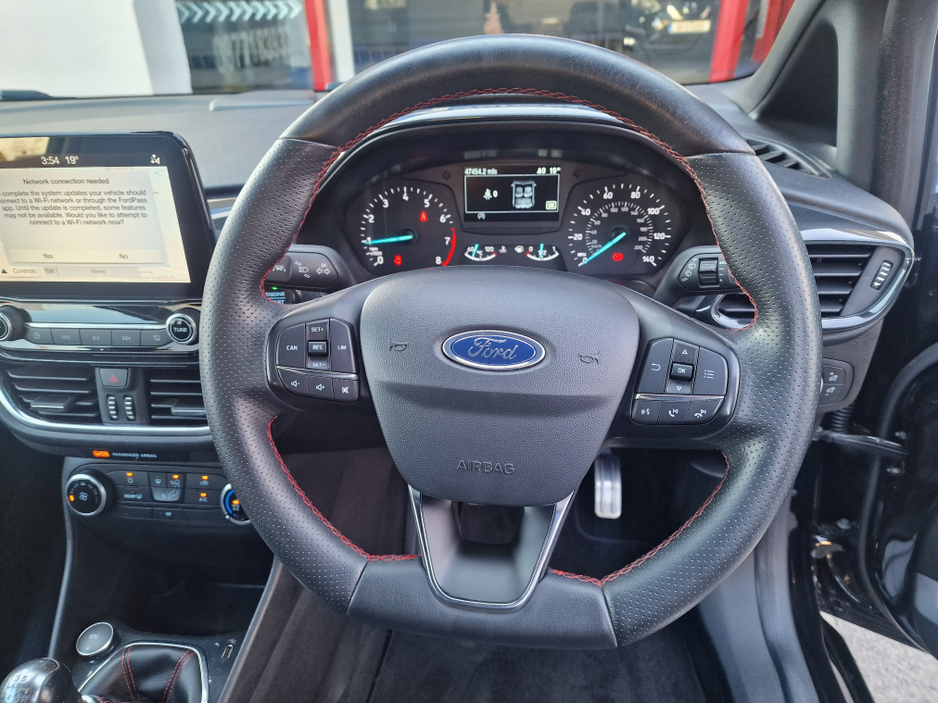 2019 Ford Fiesta - image 16