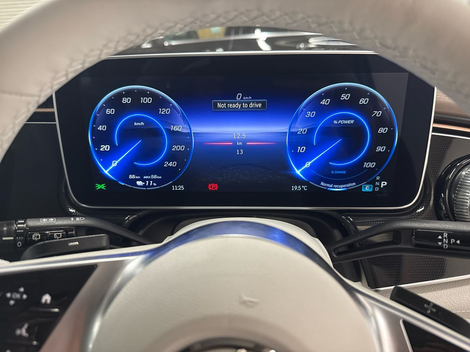 2025 Mercedes-Benz EQE - image 9