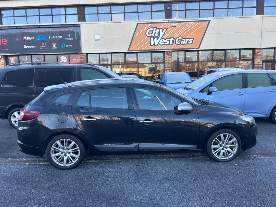 2011 Renault Grand Megane IRISH car//ONLY 113000KLMS WITH BRAND NEW NCT UNTIL 10/2026///HUGE SPEC//SAT NAV ETC//ROAD TAX JUST 200EUROS €4,999