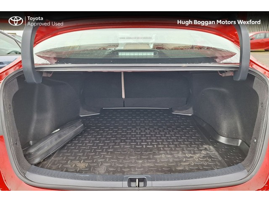 2022 Toyota Corolla - image 10