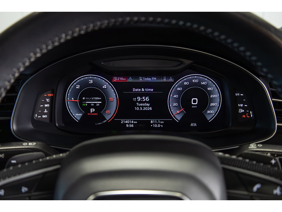 2019 Audi Q8 - image 19