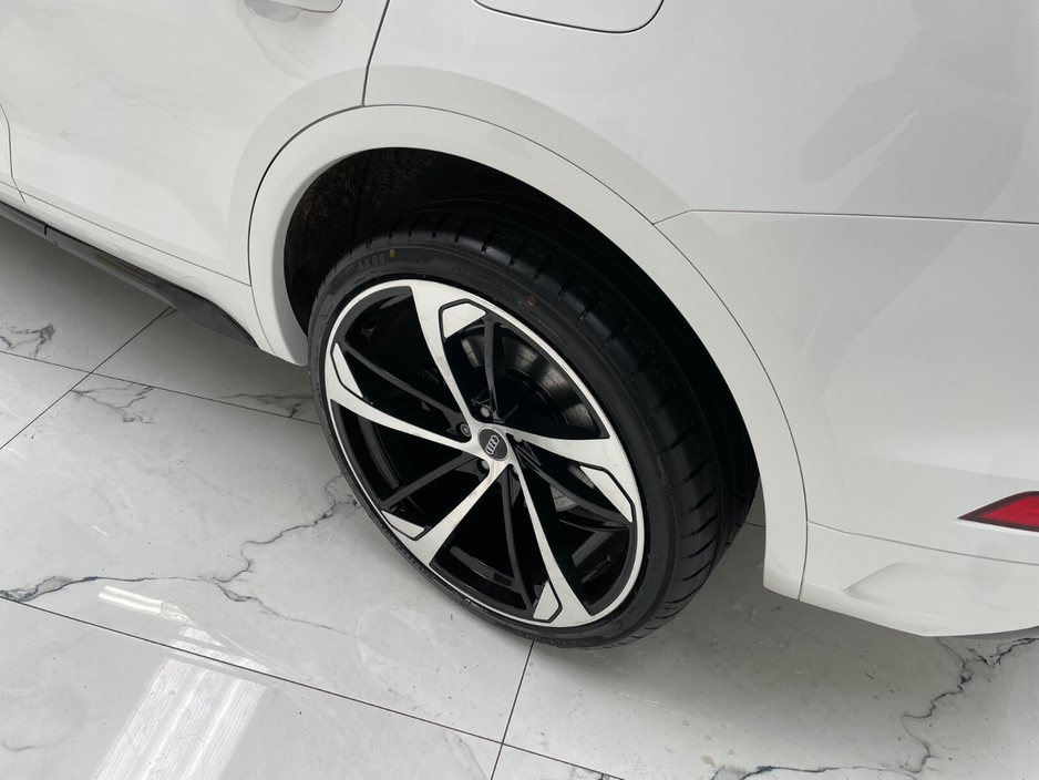 2023 Audi Q5 - image 10