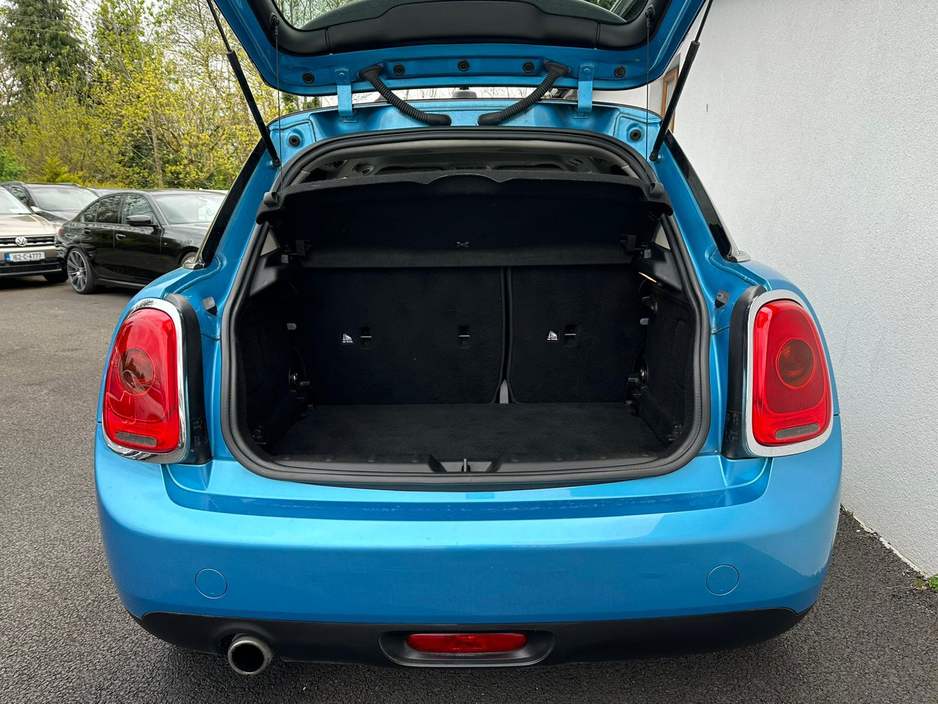 2017 MINI Cooper - image 27