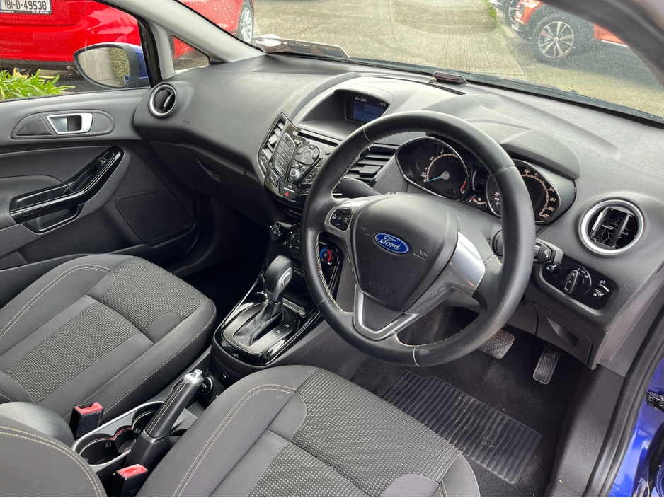 2016 Ford Fiesta - image 14