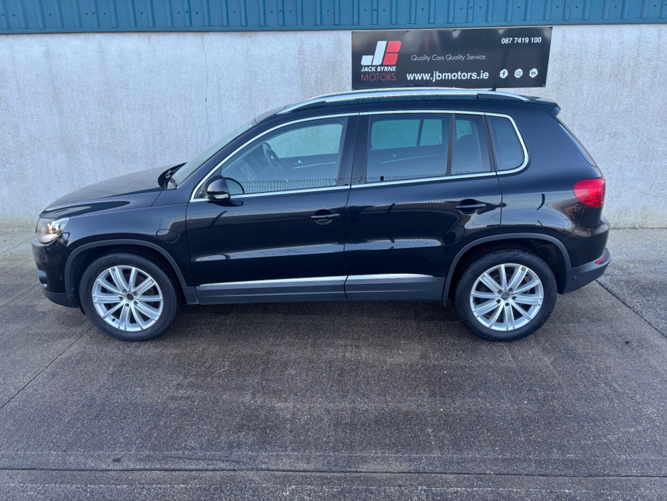 2015 Volkswagen Tiguan - image 5