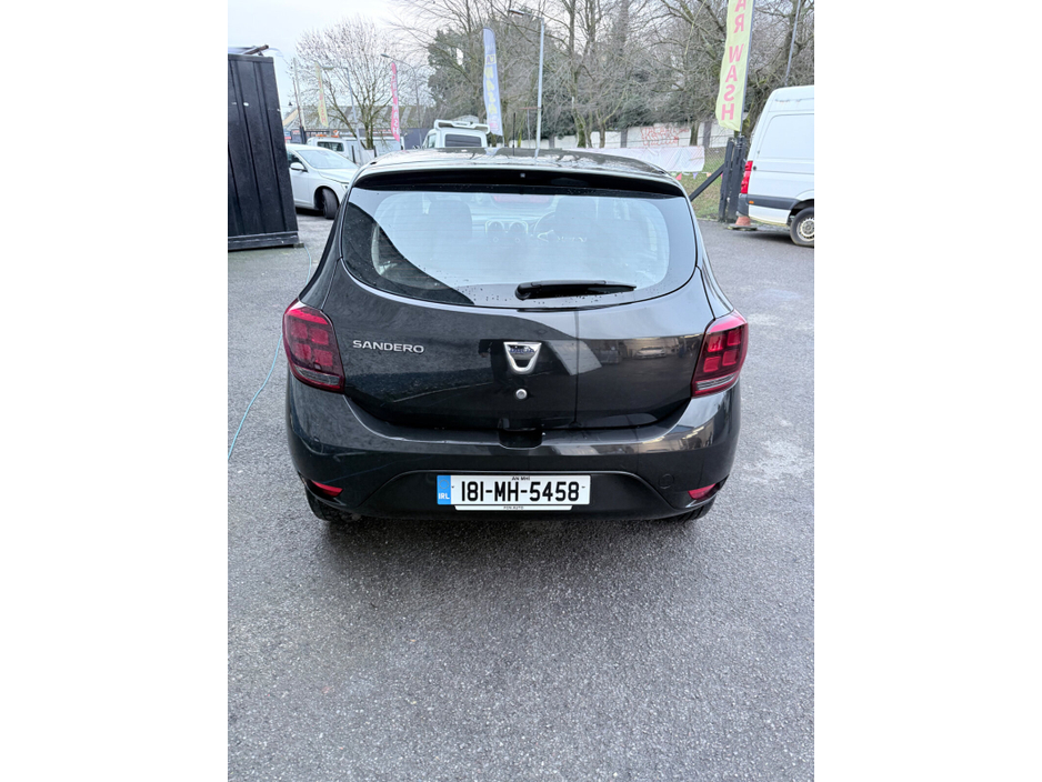 2018 Dacia Sandero - image 11