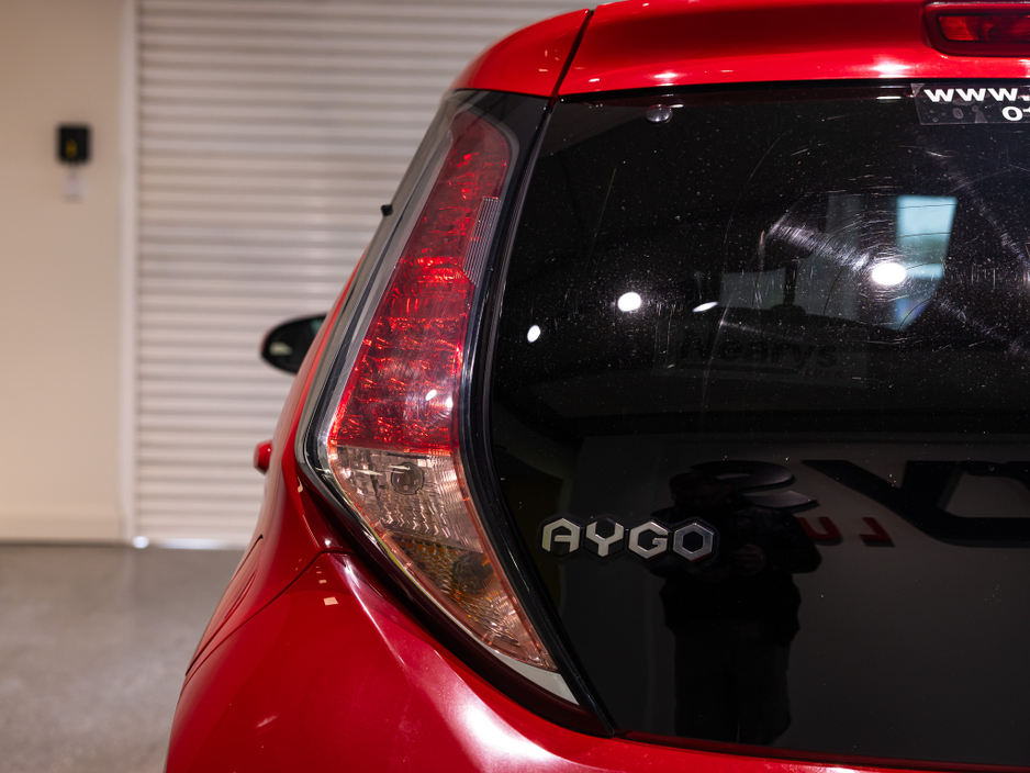 2017 Toyota Aygo - image 10