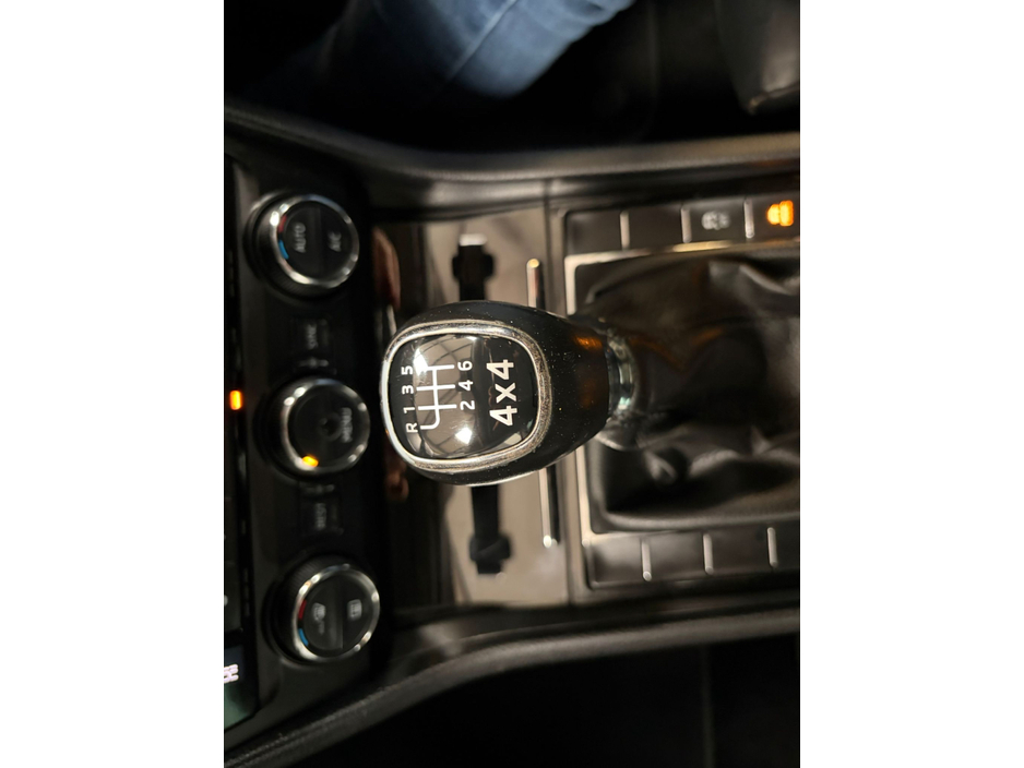 2017 Skoda Superb - image 7