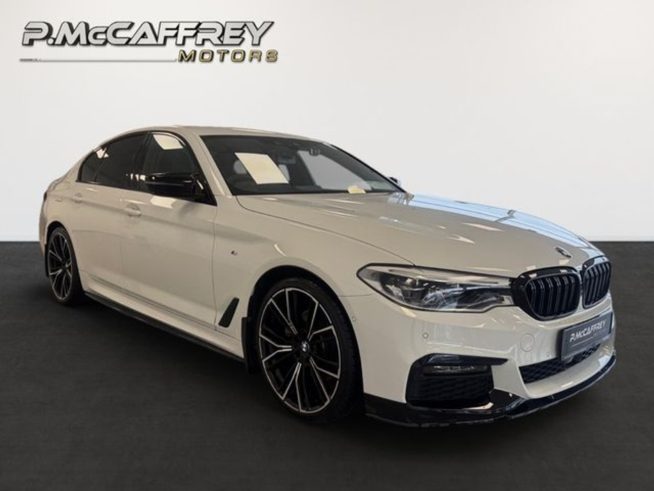 2020 BMW 5 Series - image 3