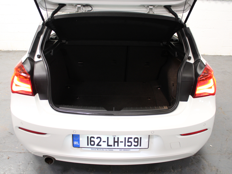 2016 BMW 1 Series - image 29