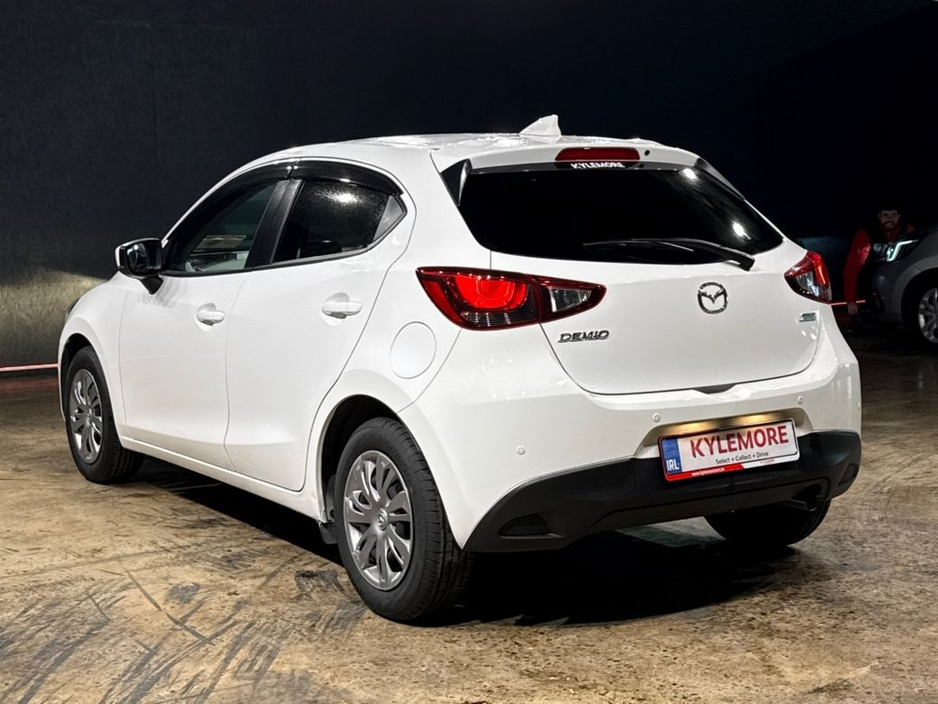 2019 Mazda Demio - image 5