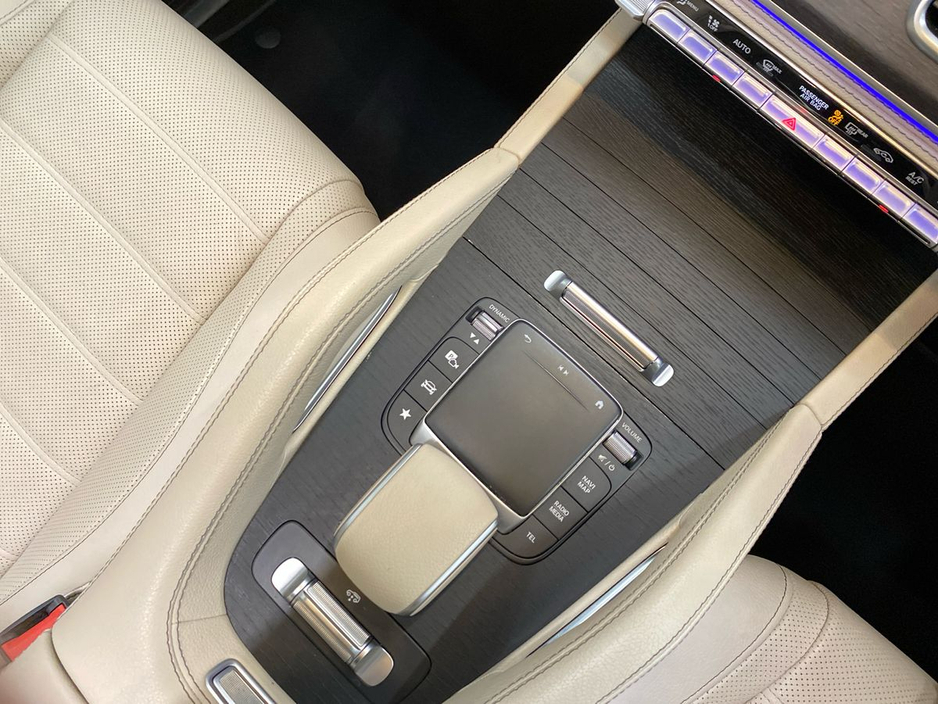 2022 Mercedes-Benz GLE Class - image 16