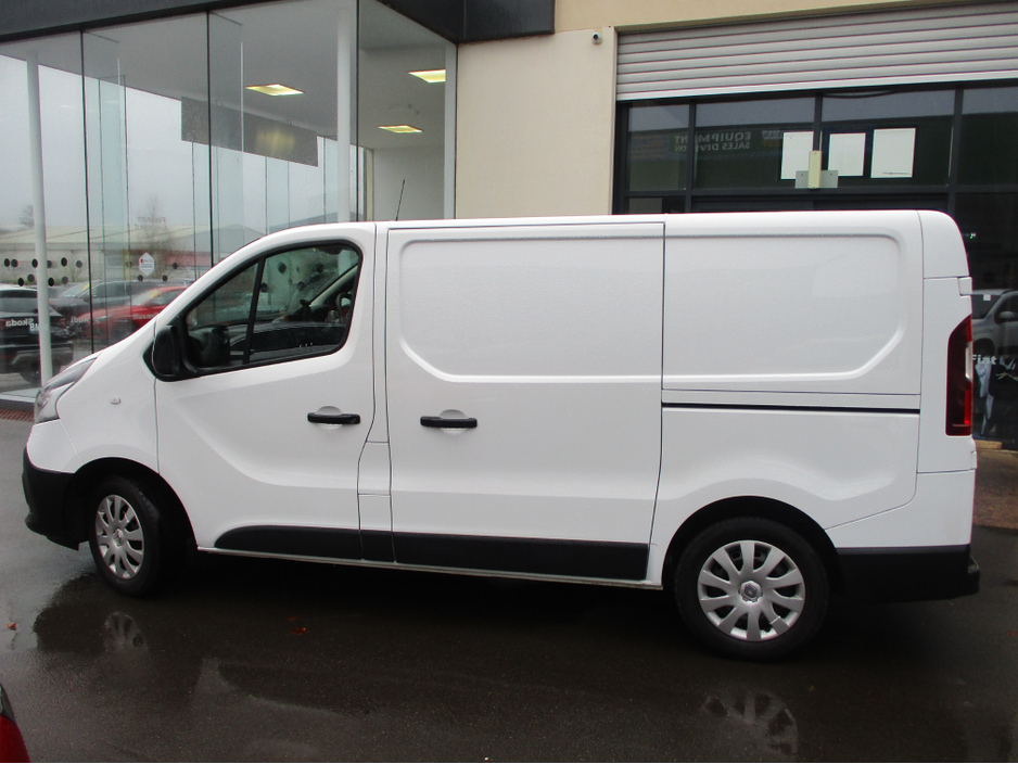 2021 Renault Trafic SL30 ENERGY DCI 120 BUSINESS BUSINESS+ €14,024