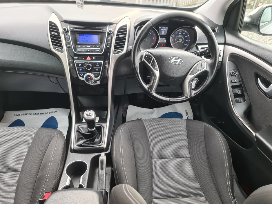 2015 Hyundai i30 - image 7