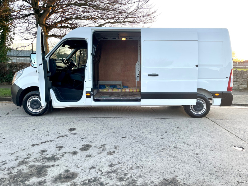 2022 Opel Movano L3H2 3500 2.3 CDTI 135BHP LWB €17,000