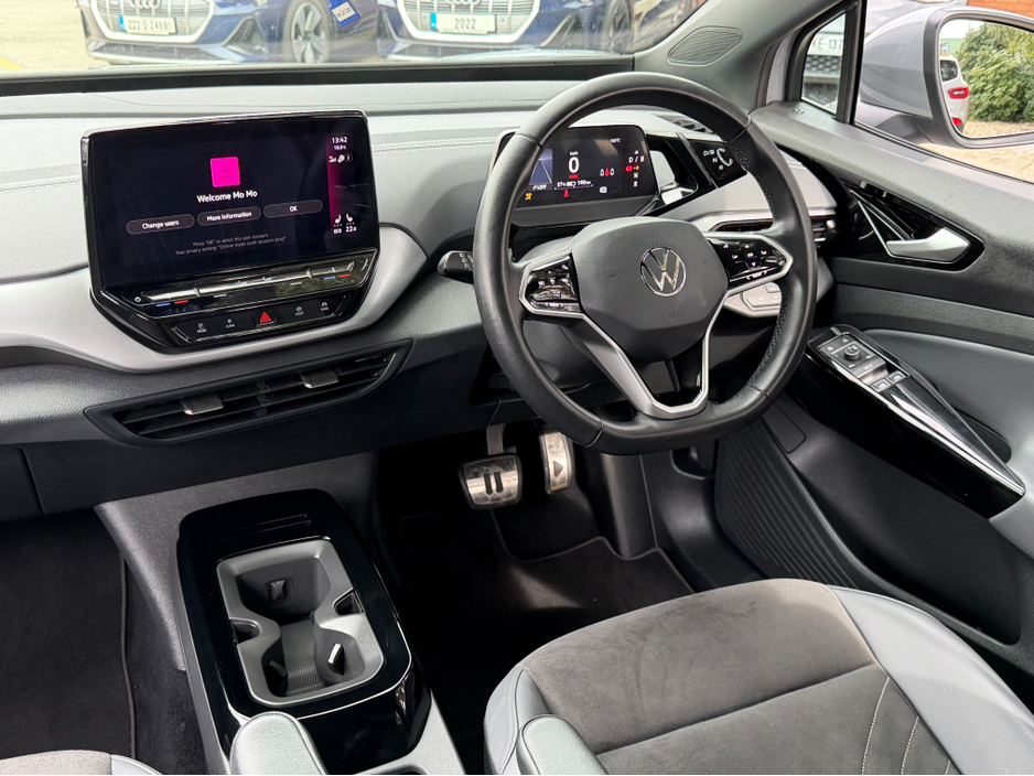 2023 Volkswagen ID.4 - image 24