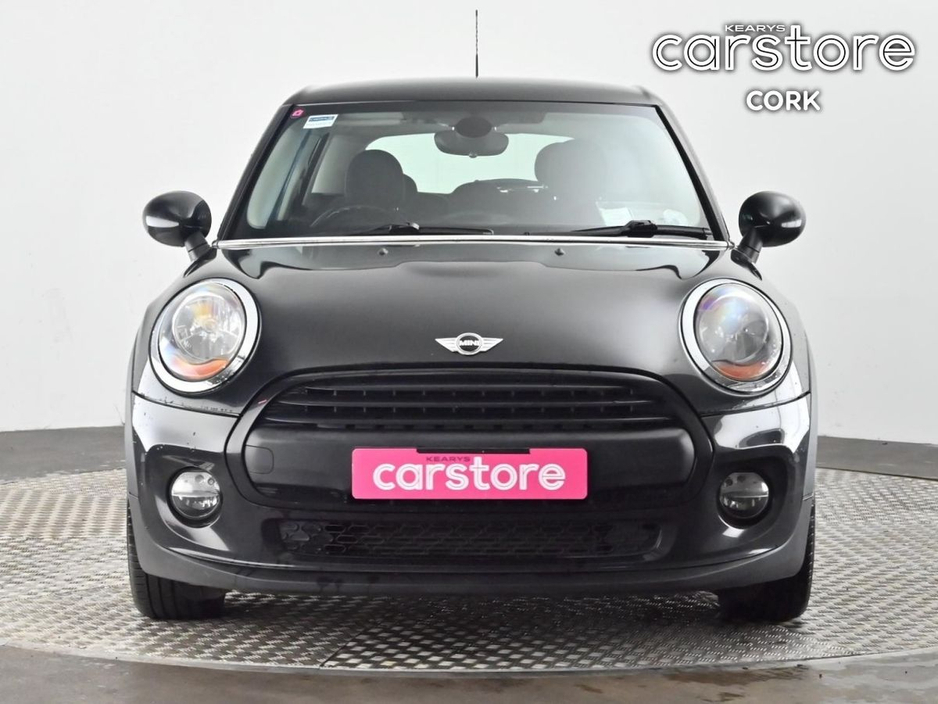 2015 MINI Hatch ONE 1.2 5 DR €11,880