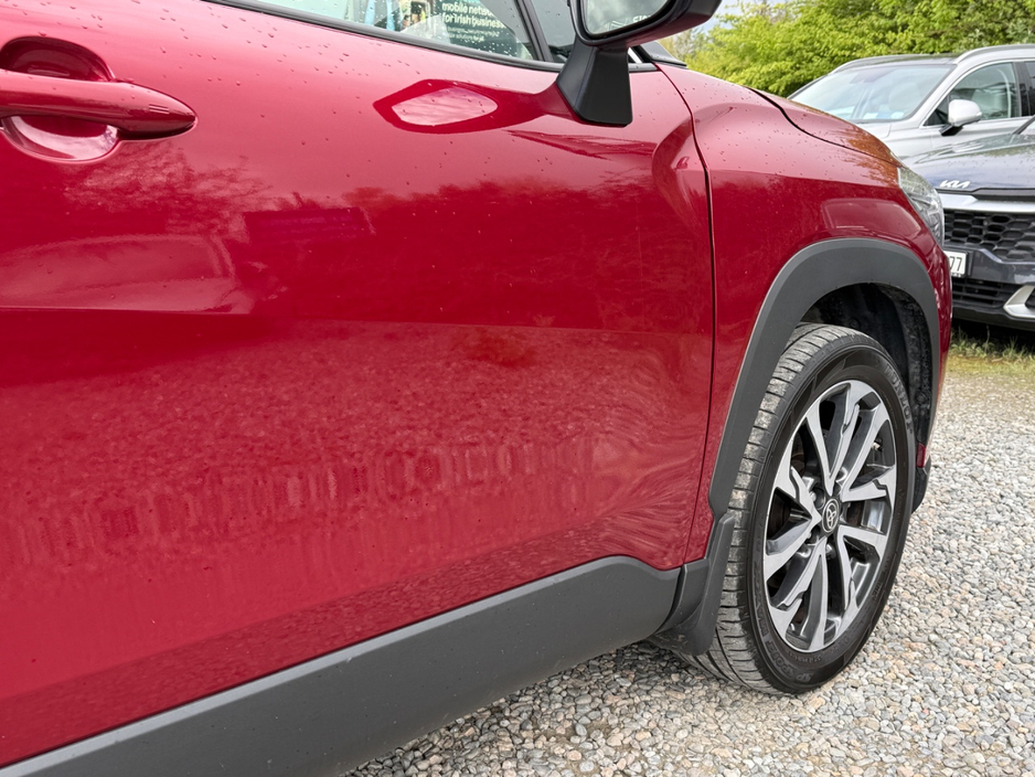 2025 Toyota Corolla Cross - image 12