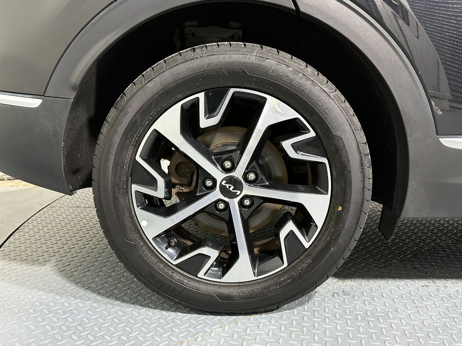 2022 Kia Sportage - image 26