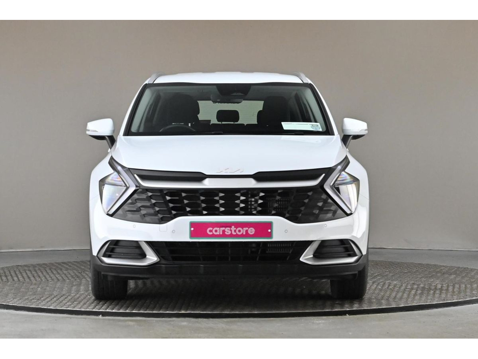 2025 Kia Sportage - image 2