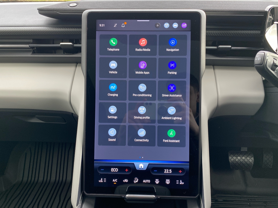 2026 Ford Capri - image 13