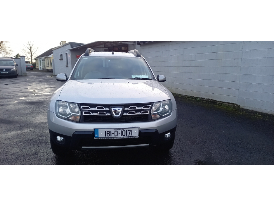 2018 Dacia Duster - image 3