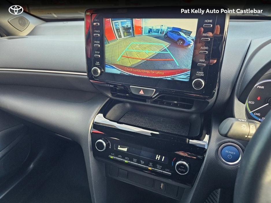 2023 Toyota Yaris Cross YARIS CROSS LUNA SPORT €30,950