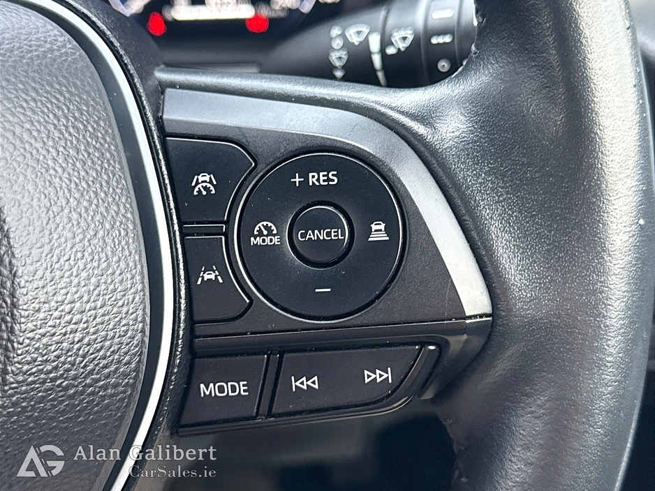 2023 Toyota Corolla HYBRID LUNA Automatic