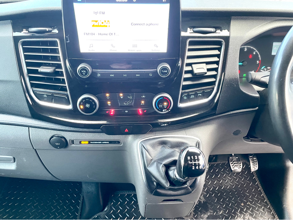 2022 Ford Transit Custom 300L2 LIMITED EDITION 2.0 TDCI 130BHP M6 LWB €18,000