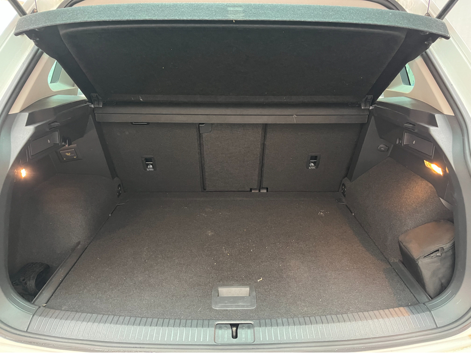 2017 Volkswagen Tiguan - image 7