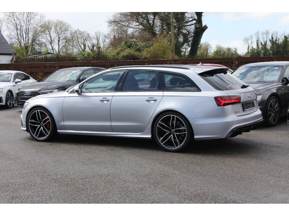 2016 Audi RS6 - image 41