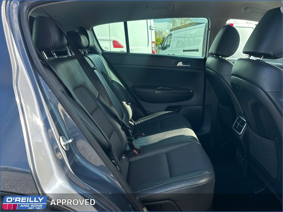 2016 Kia Sportage - image 18