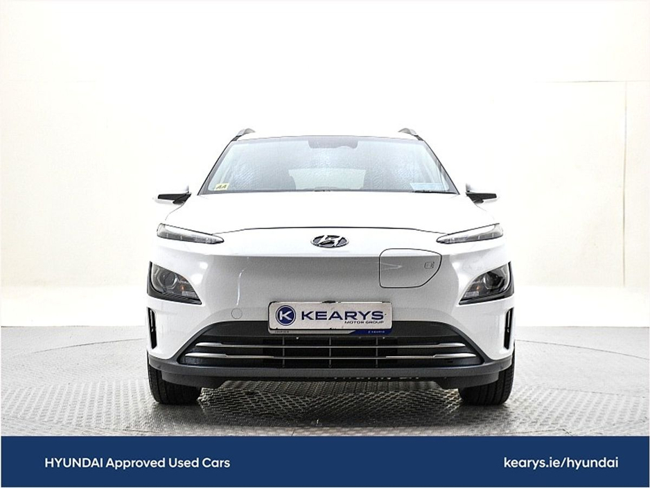 2023 Hyundai Kona EV Executive 39 kWh €21,990