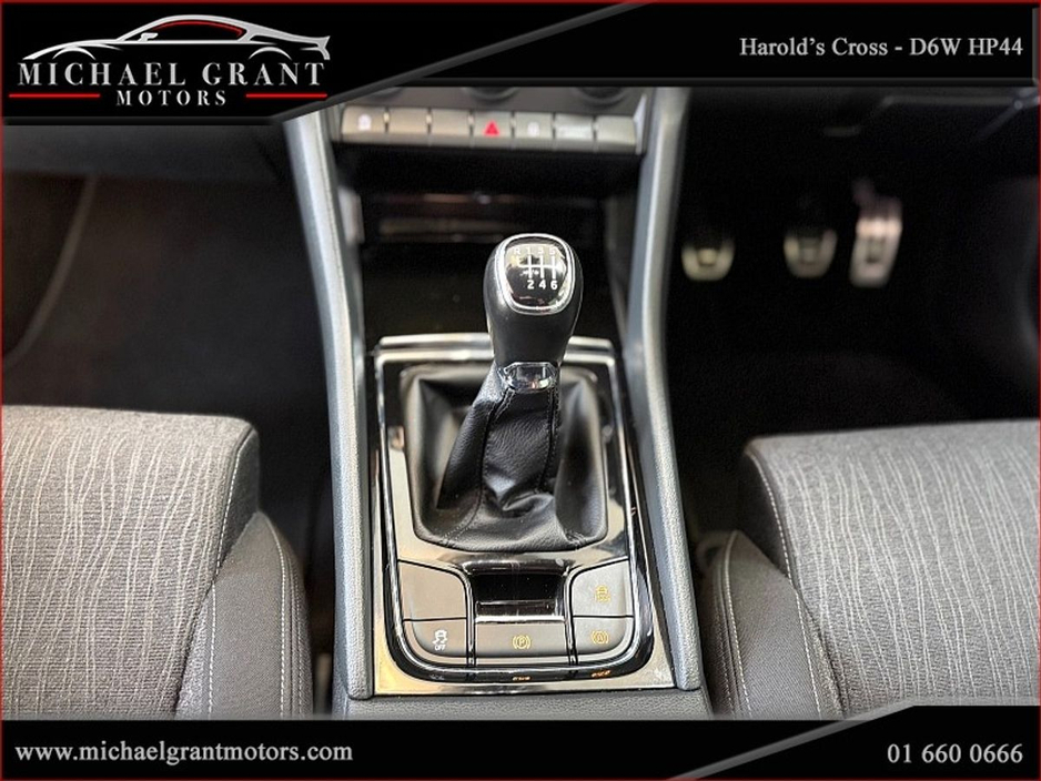 2019 Skoda Karoq - image 25