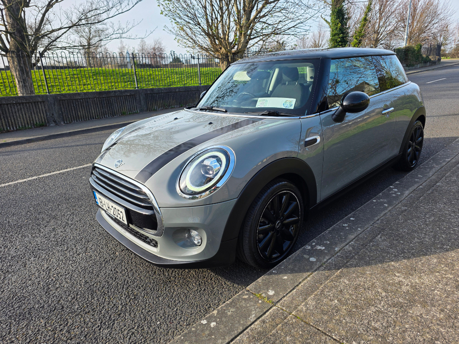 2018 MINI Cooper - image 6