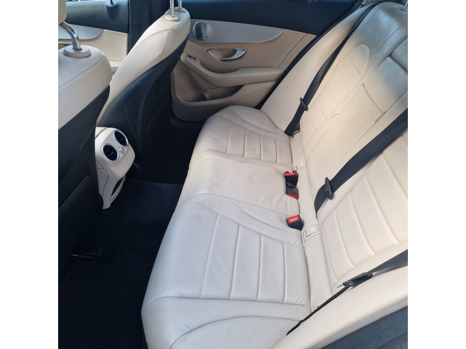 2016 Mercedes-Benz C Class - image 15