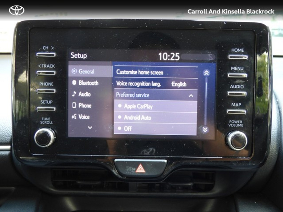 2021 Toyota Yaris Hybrid Luna €20,950