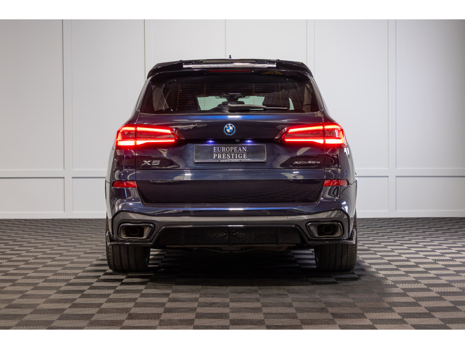 2022 BMW X5 - image 5
