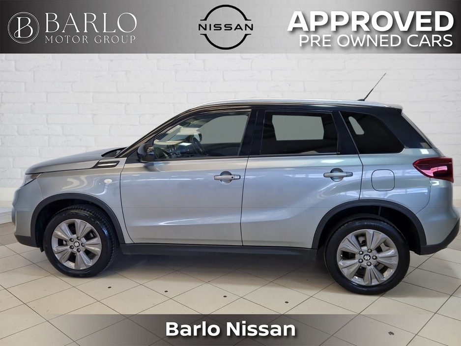 2023 Suzuki Vitara - image 5