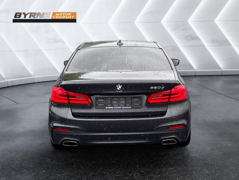 2018 BMW 5 Series - image 4