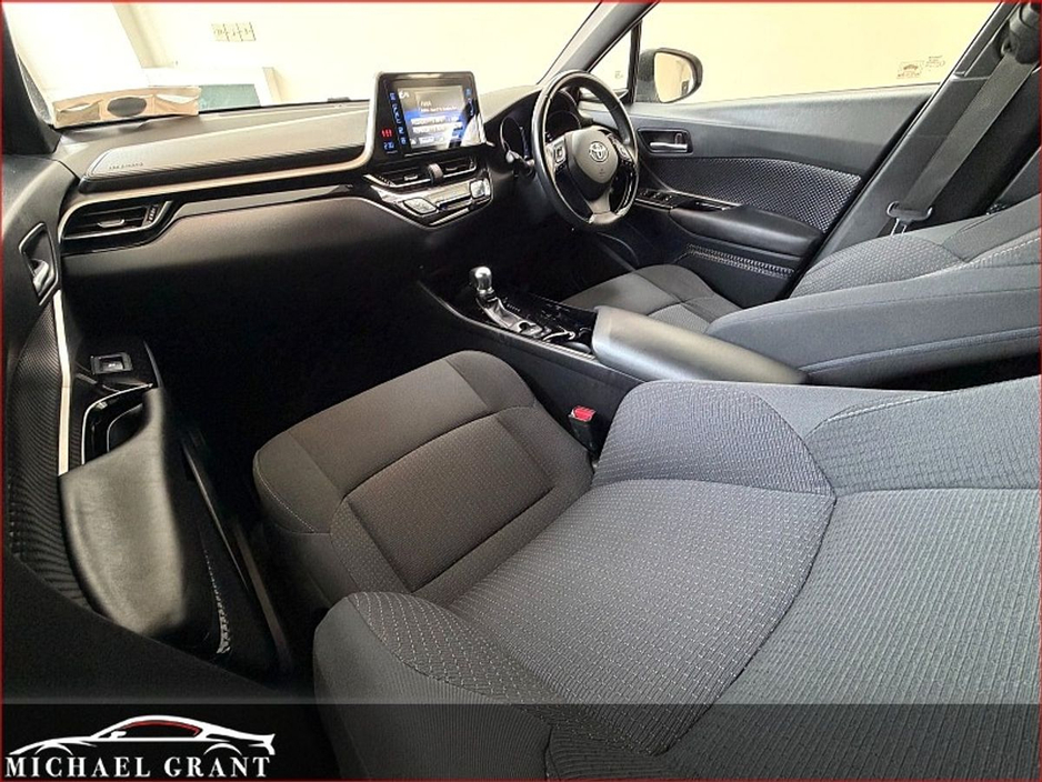 2019 Toyota C-HR - image 24