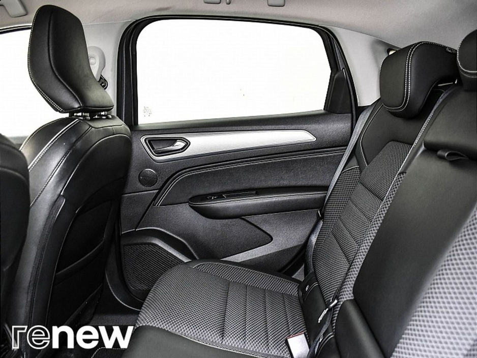 2023 Renault Arkana - image 11