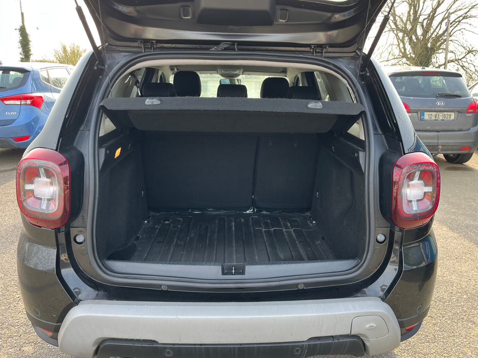 2019 Dacia Duster - image 8
