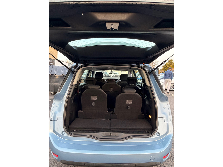 2015 Citroen Grand C4 Picasso - image 7