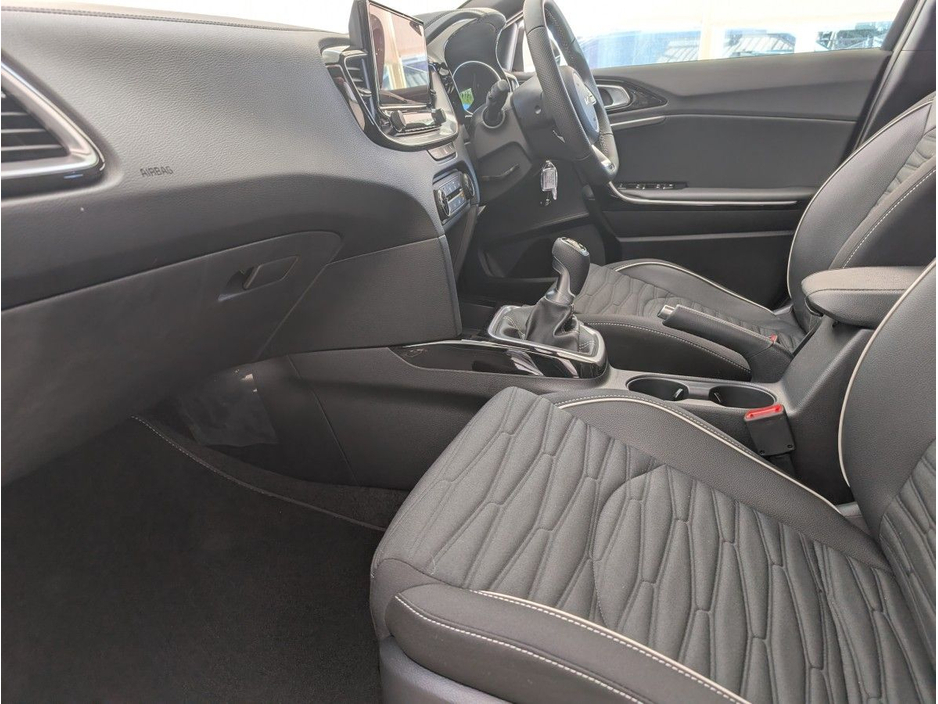 2026 Kia Ceed - image 7