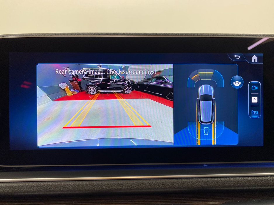 2025 Mercedes-Benz GLE Class - image 14