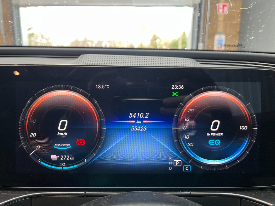 2021 Mercedes-Benz EQC - image 25